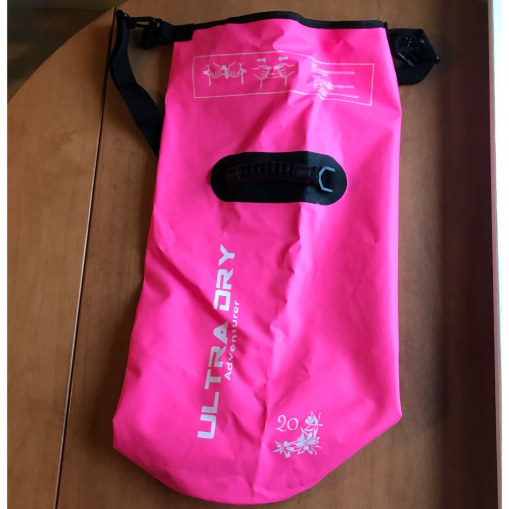 Ultra Dry Adventurer Bag